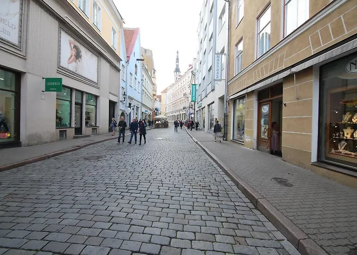 Viru Old Town * تالين