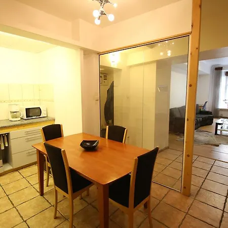 Viru Old Town Apartamento *